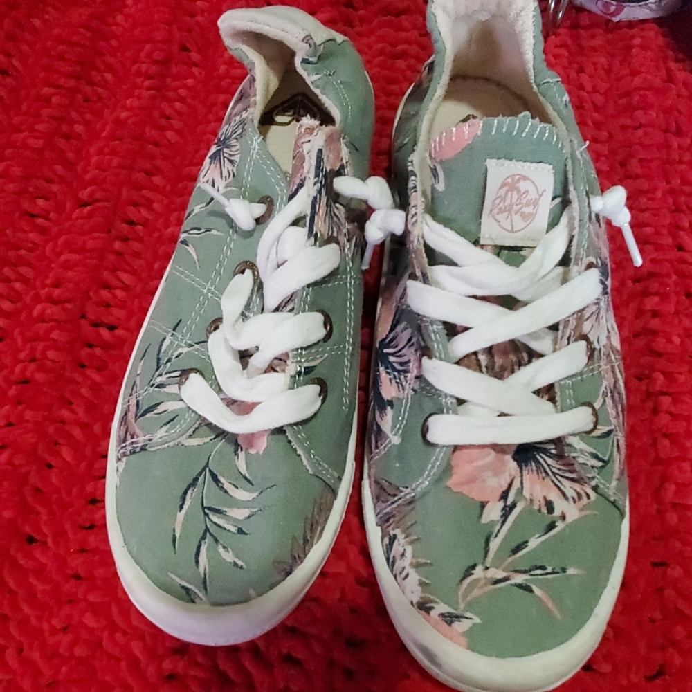 Roxy shoes